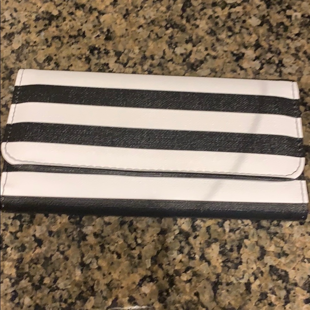 Kut from the kloth slim wallet